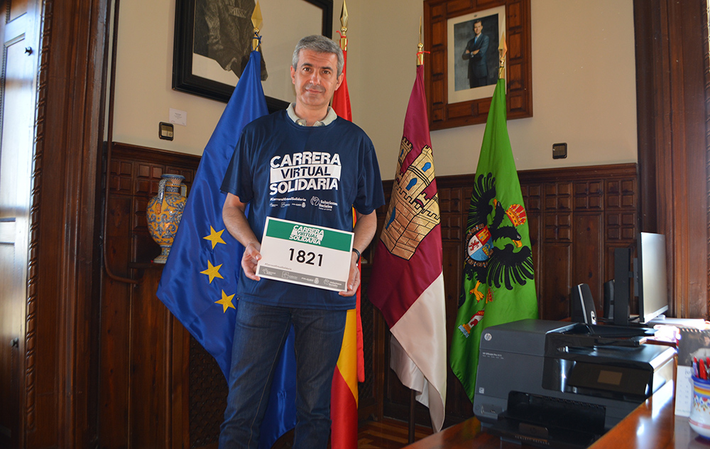 Álvaro Gutiérrez apoya la carrera solidaria de Eurocaja Rural 24062020