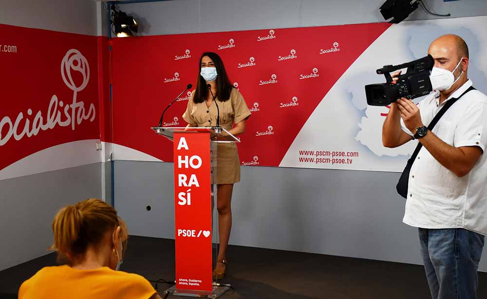 Cristina Lopez en rueda de prensa