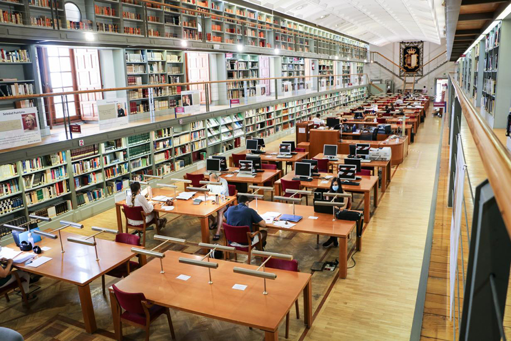 Biblioteca CLM