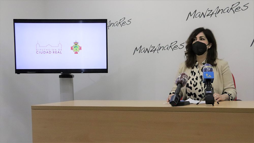 Gemma de la Fuente presenta la nueva campaña de apoyo al comercio y hostelería de Manzanares (2)