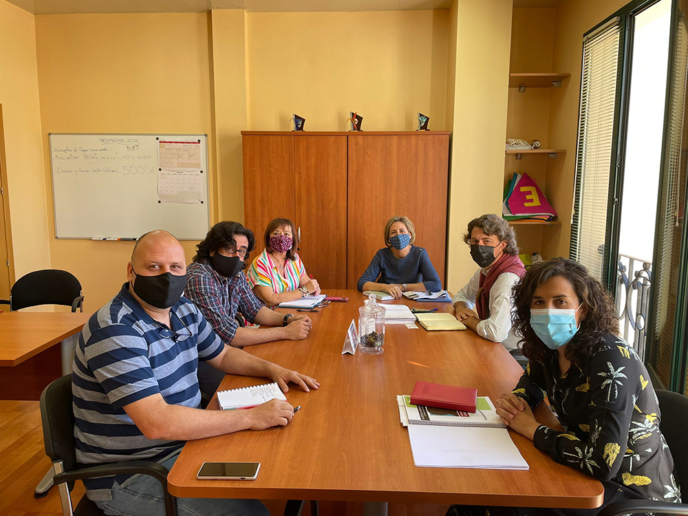 El equipo de gobierno socialista en una reunión de trabajo en el ayuntamiento de Calzada de Calatrava