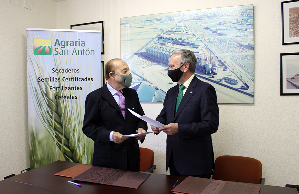 Firma convenio Globalcaja y Agraria San Antón