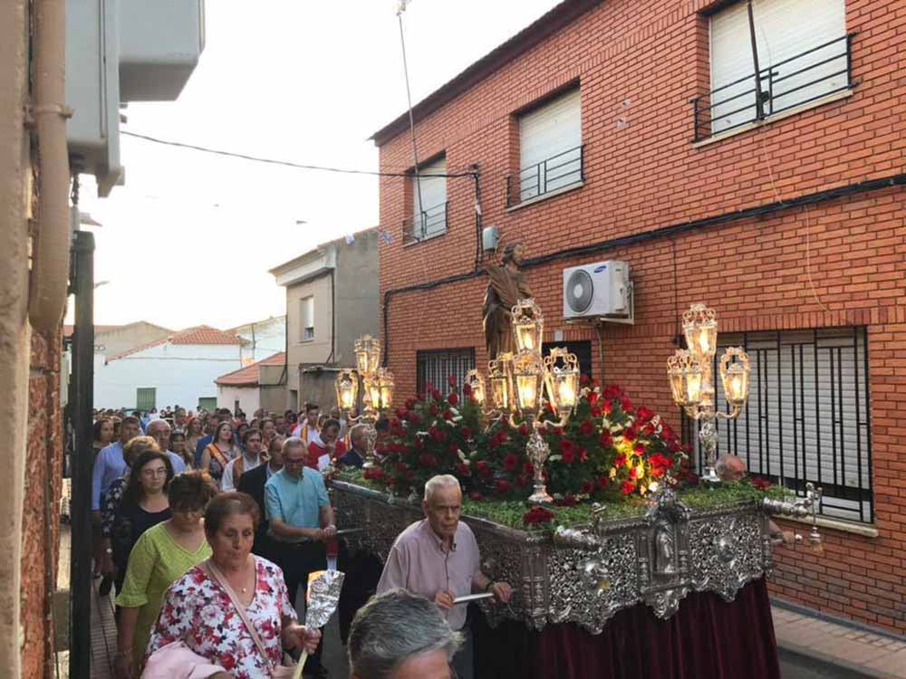 Porzuna fiestas San Pantaleón, procesión 2