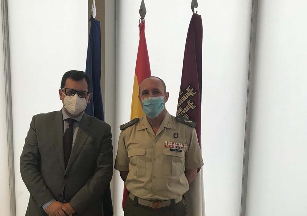 Úbeda recibe al nuevo director del Museo del Ejército, general de Brigada, Jesús Arenas. (2)