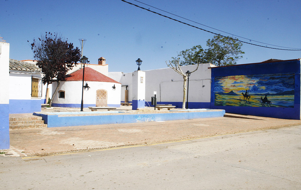 Aldea del Rey acoge el mural de Carlos Alañón
