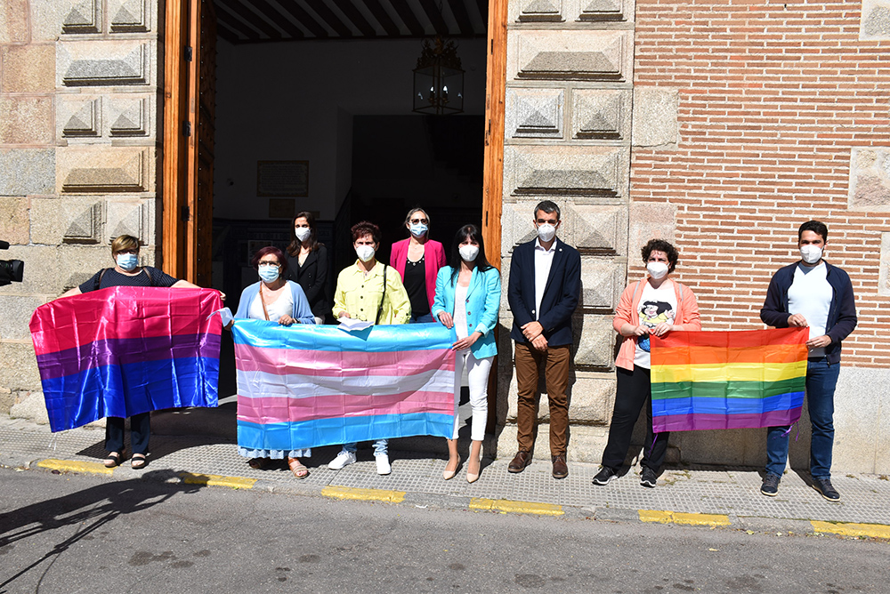 Talavera manifiesto Día contra LGTBIfobia2