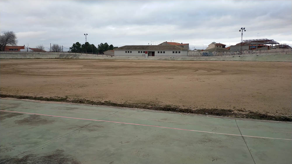 Lugar Complejo Deportivo Camuñas