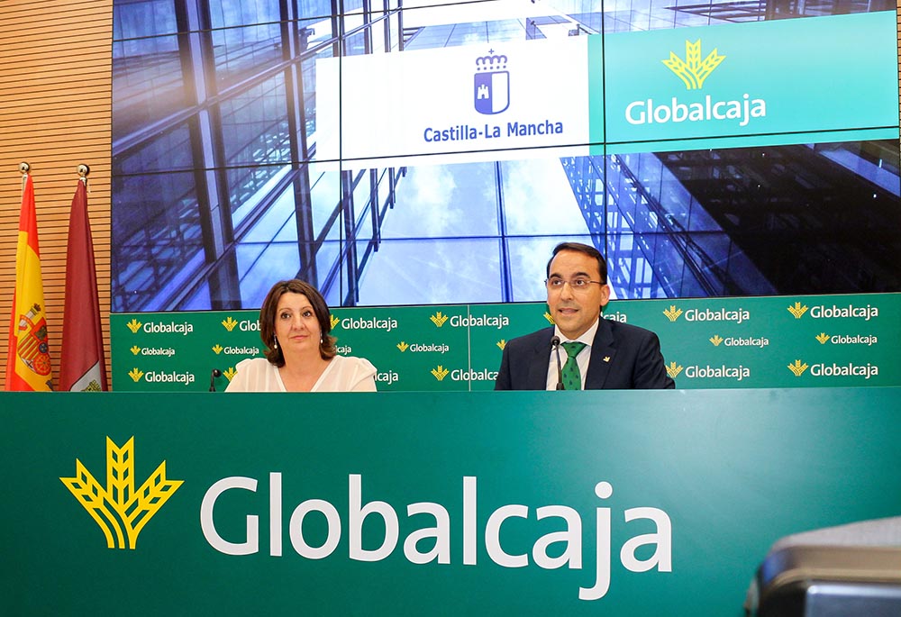 Firma convenio Globalcaja_Gobierno regional