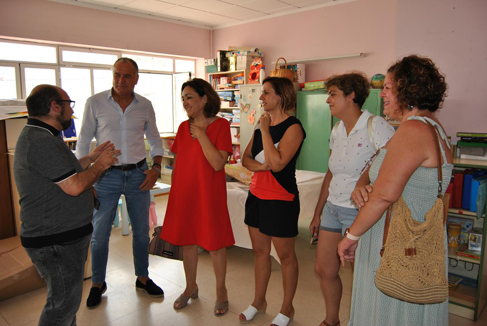 Marian Marchante, durante una visita al CEIP ‘Gloria Fuertes’