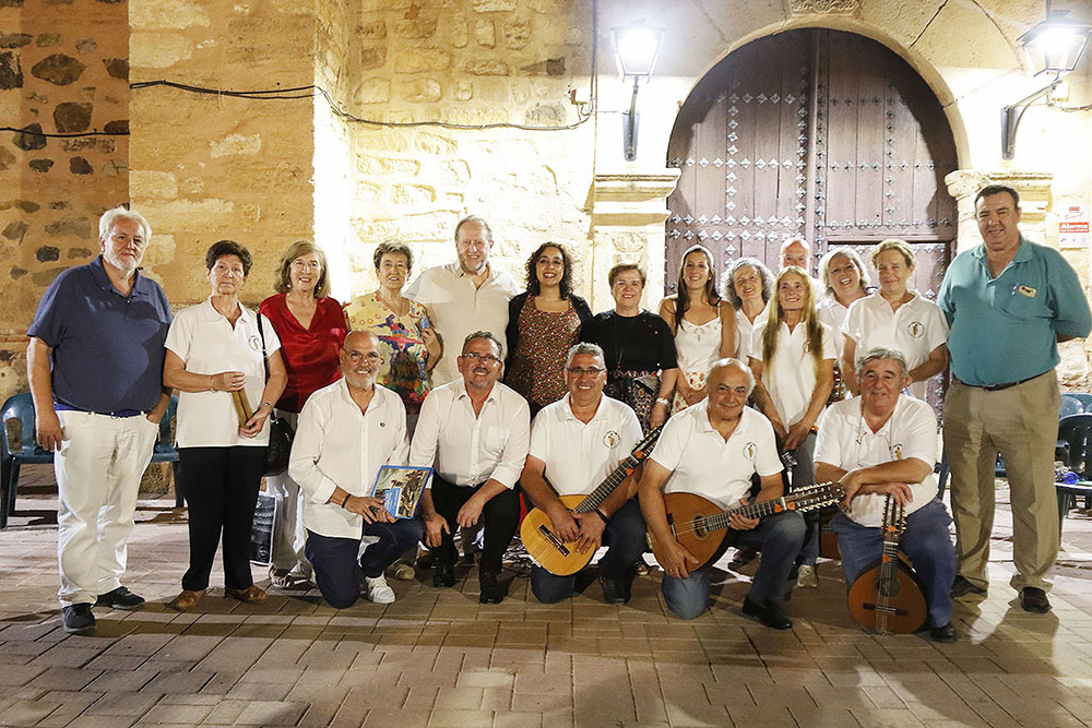 Participantes y organizadores del recital en Granátula de Calatrava