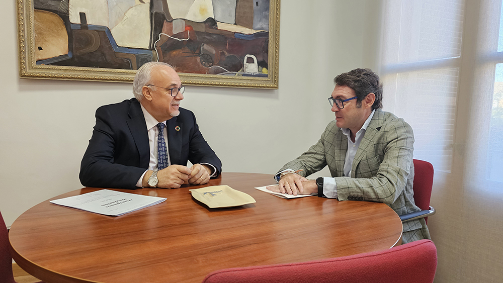 Reunión de Julián Nieva con José Luis Ruiz (Cámara de Comercio de Ciudad Real) (1)